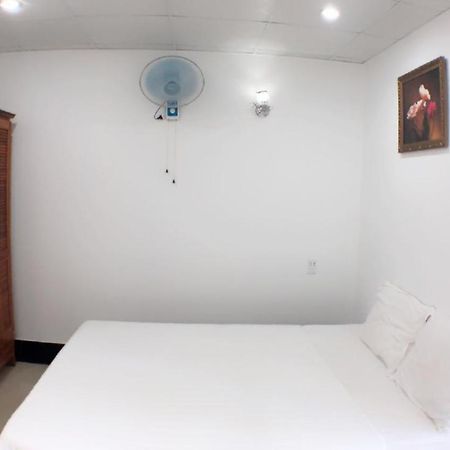 Ha Phat Hotel Duong Dong  Exterior photo