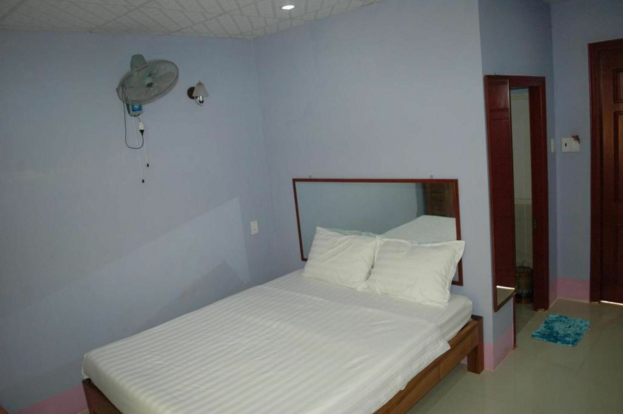 Ha Phat Hotel Duong Dong  Exterior photo